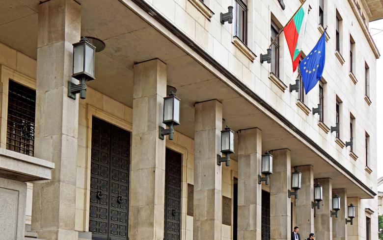 Bulgaria's non-govt deposits growth eases to 12.8% in April